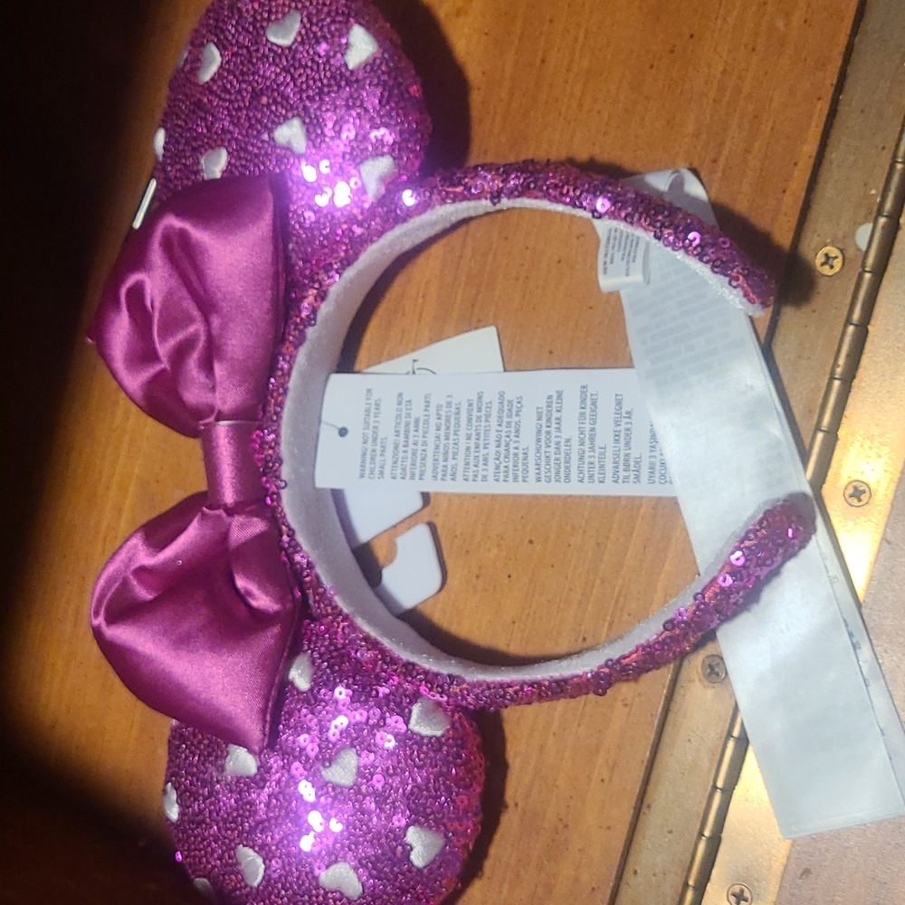 Walt Disney World Beautiful Sweet Hearts Minnie Mouse Ear Headband